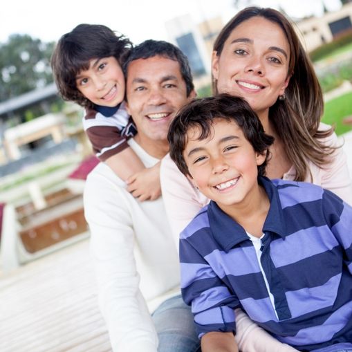 FAMILIA